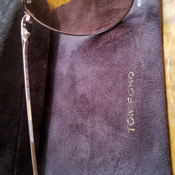 Tom Ford Sunglasses! EUC! Almost New! - Picture 3 of 5